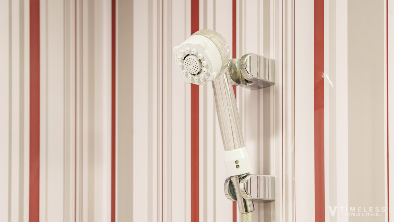 ホテルモントレ京都 客室バスルームのシャワー|ホテルモントレ京都は、全室ミラブルのシャワーヘッド