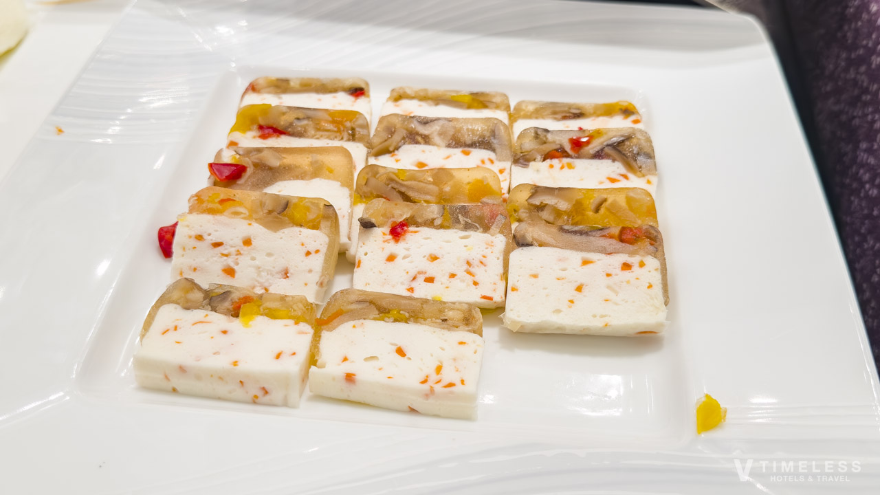 ホテルモントレ京都 朝食で味わえる前菜テリーヌ|彩り豊かな洋風オードブル