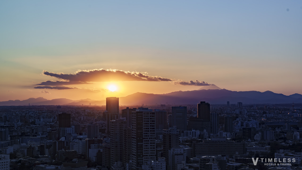 JWマリオット・ホテル東京 客室からの夕景|高層階から望む東京のサンセットと街並み