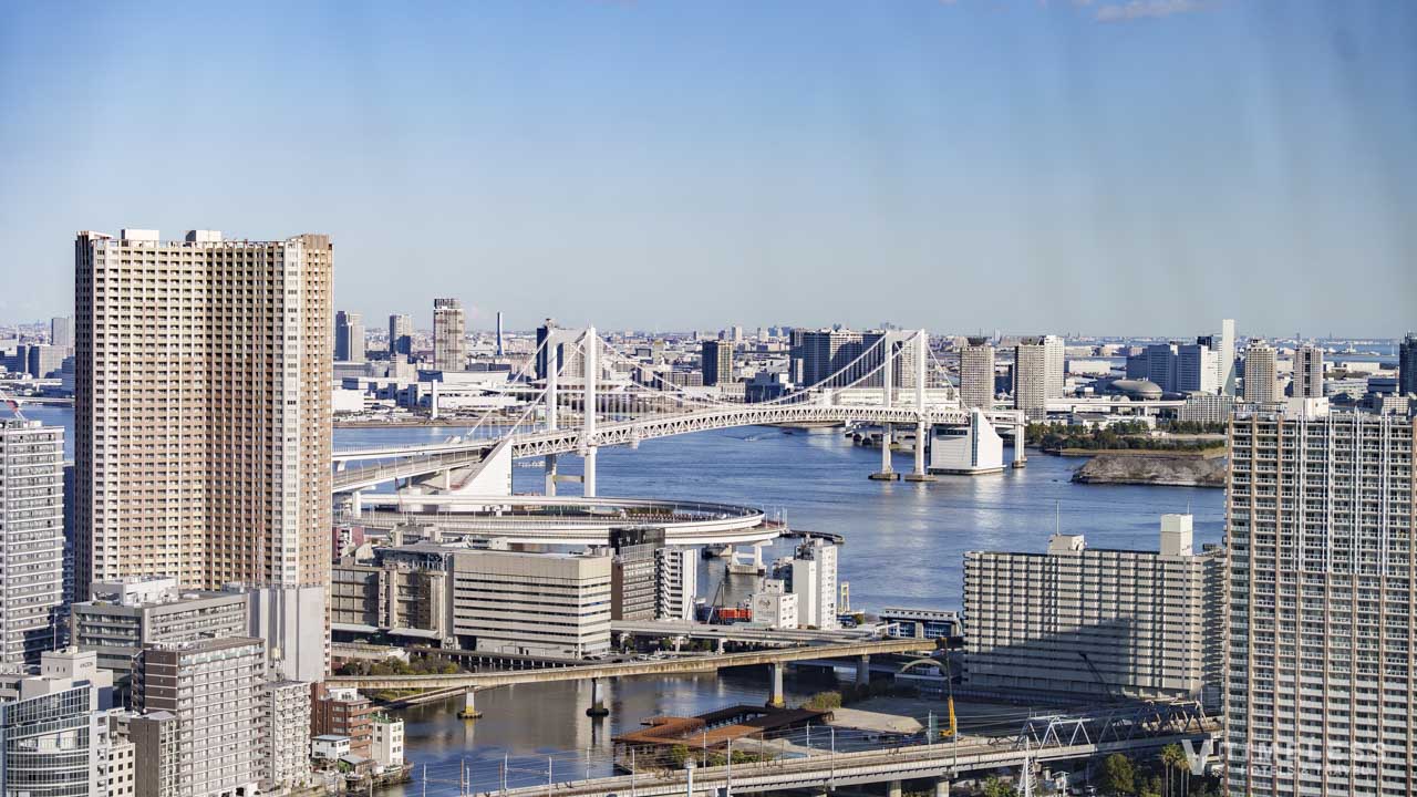 JWマリオット・ホテル東京 エグゼクティブラウンジから望む東京湾とレインボーブリッジの景色