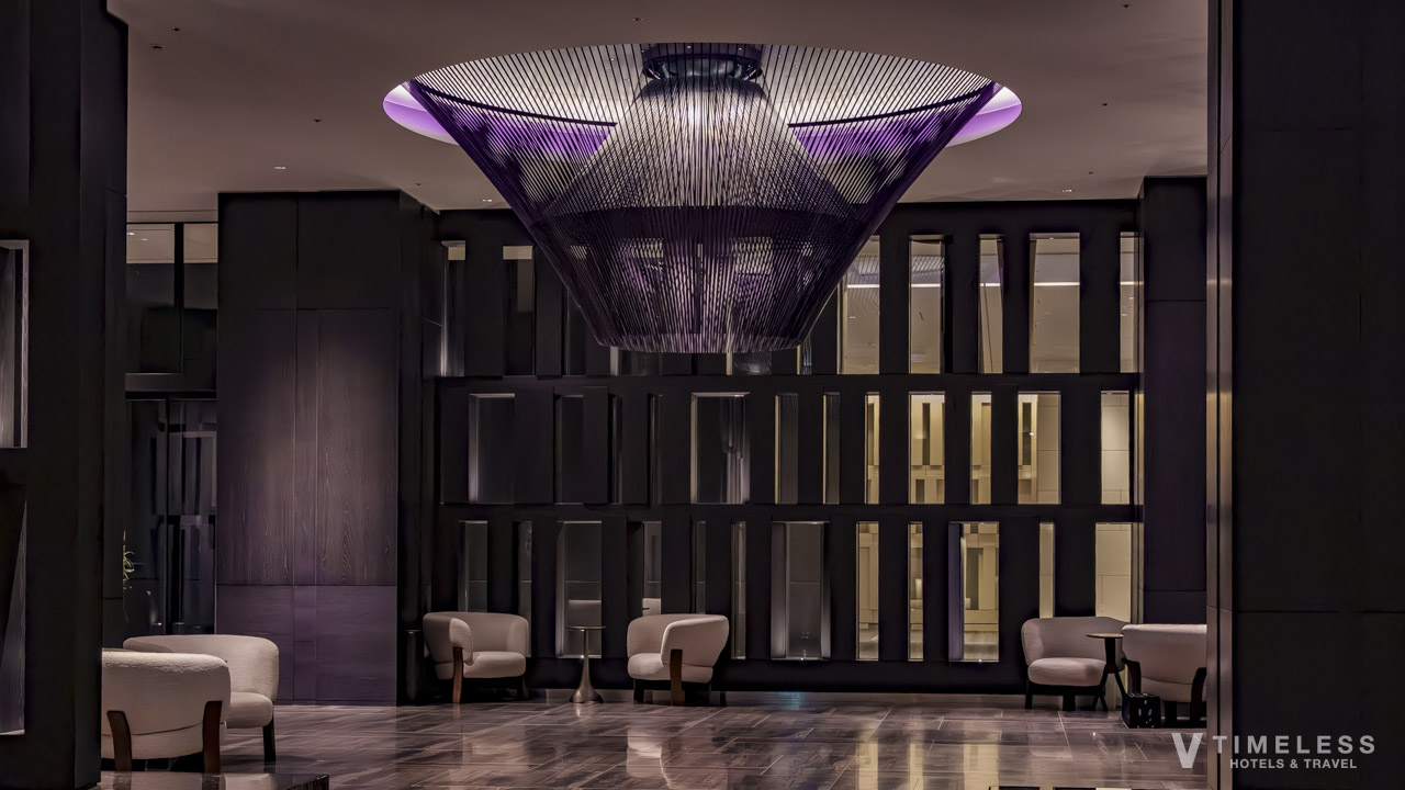 重厚感ある空間美が広がるJWマリオット・ホテル東京のロビー