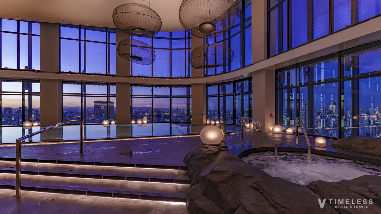 JWマリオット・ホテル東京の夜のジャグジー|東京タワーと夜景を楽しむ贅沢空間