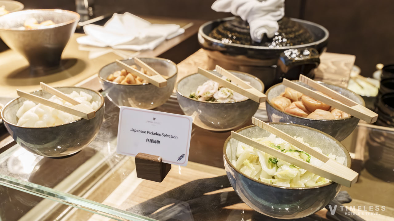 朝食ビュッフェに並ぶ和惣菜|JWマリオット・ホテル東京