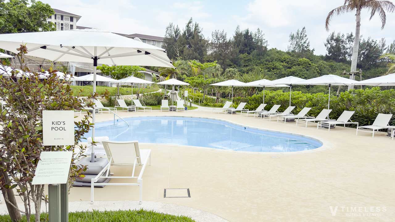 オーキッドプールの隣にあるキッズプール