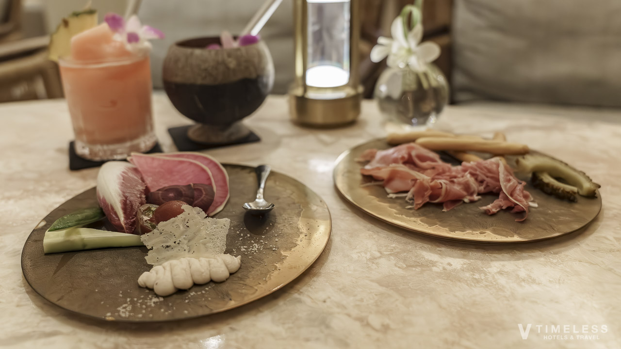 サンセットバー 「スペクトラ」