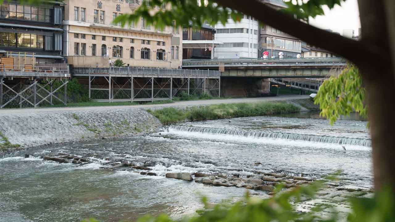 京都の観光名所「鴨川」