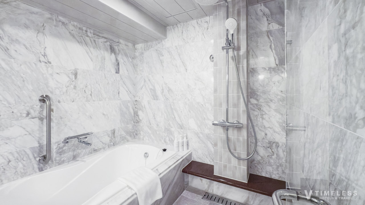 オリエンタルホテル沖縄のバスルーム