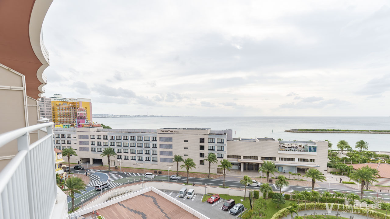 ダブルツリーbyヒルトン北谷リゾートとアメリカンビレッジ