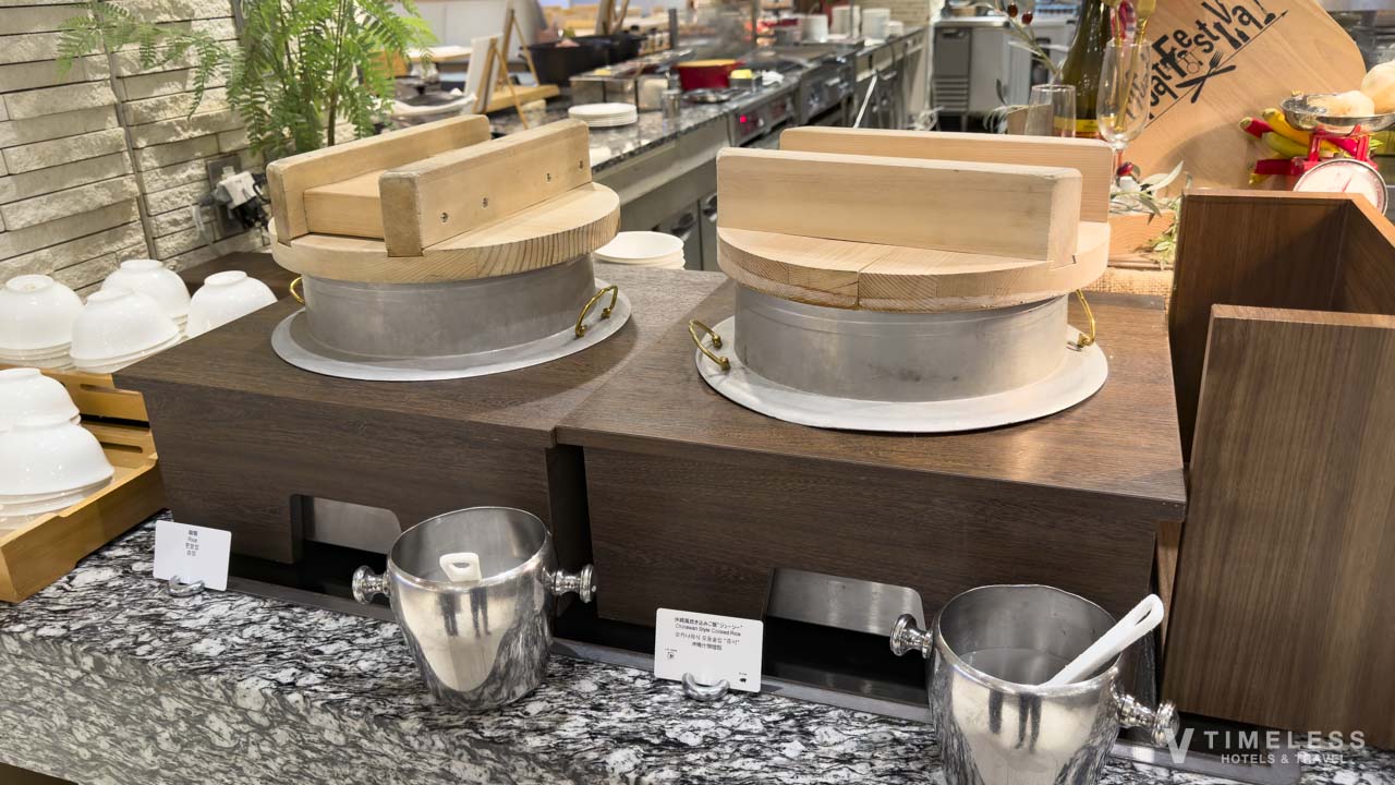 窯で炊いたごはんとジューシー