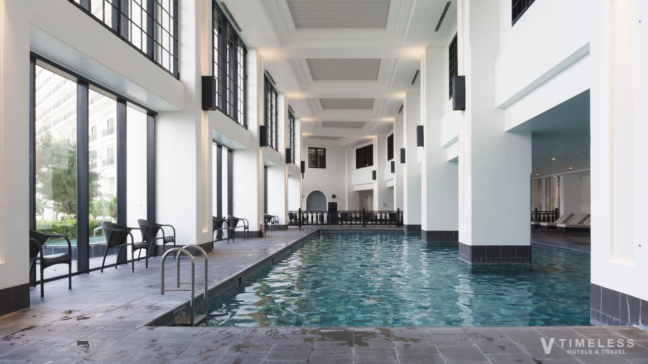 室内プール「ブルーリーフ」