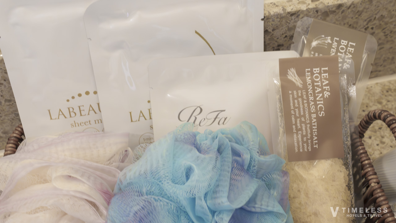 入浴剤はReFa、バスソルトやボディタオル