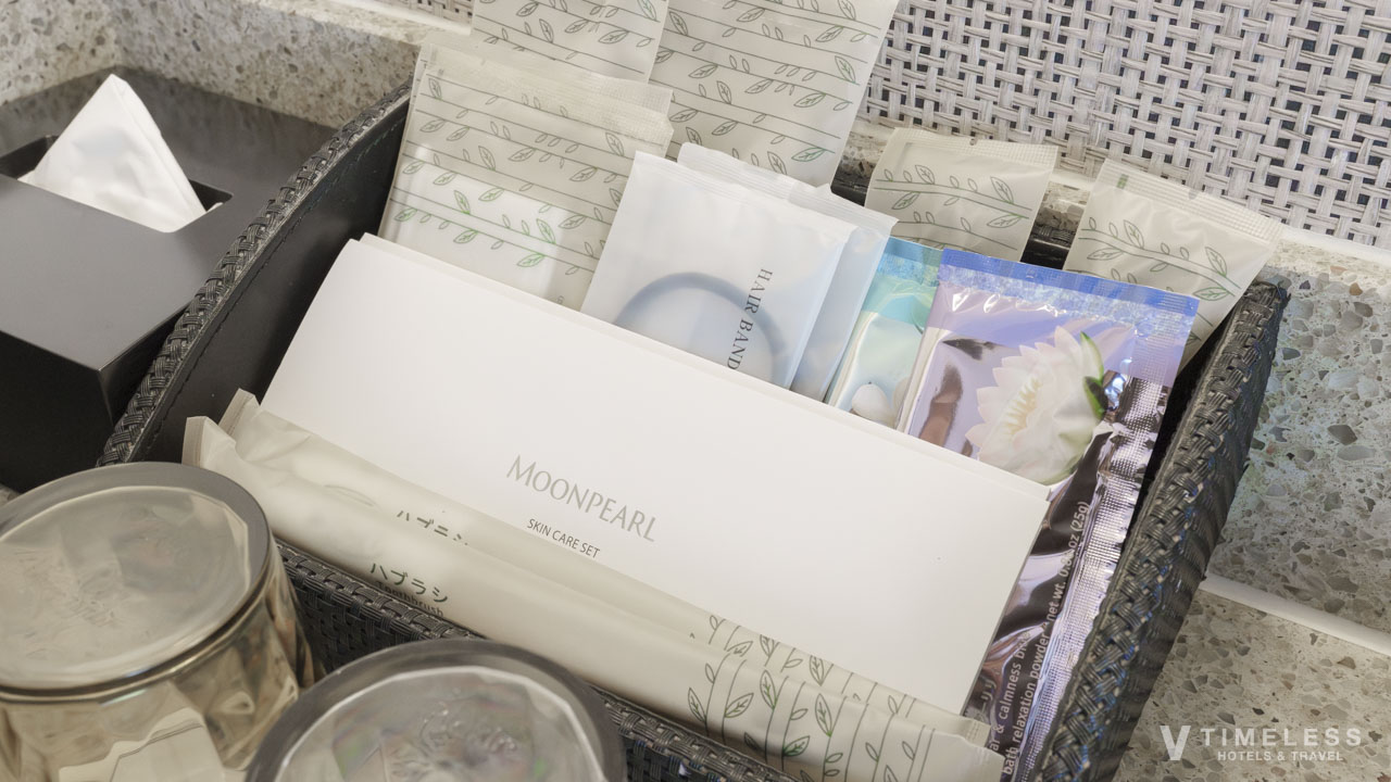 アメニティは、歯ブラシ、カミソリ、コットンセット、スキンケアセットまで充実