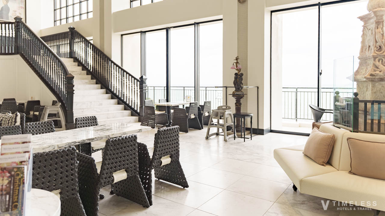 クラブラウンジの店内