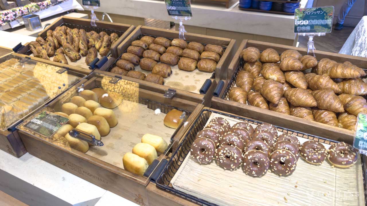 パンやドーナツも充実