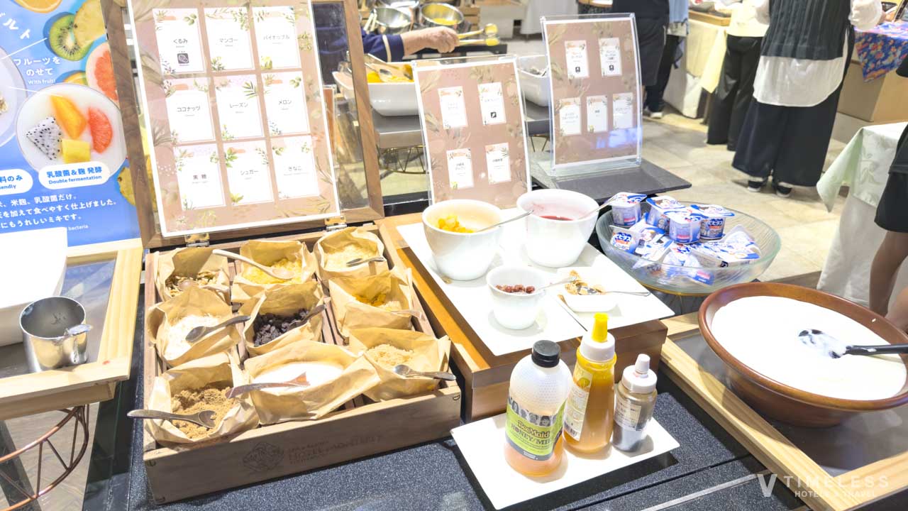 ドライフルーツとヨーグルト