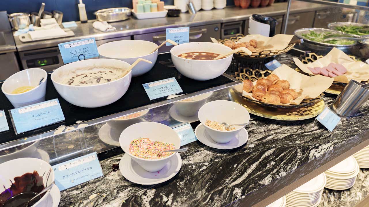 沖縄ぜんざいやコーヒーゼリー、サーターアンダギー