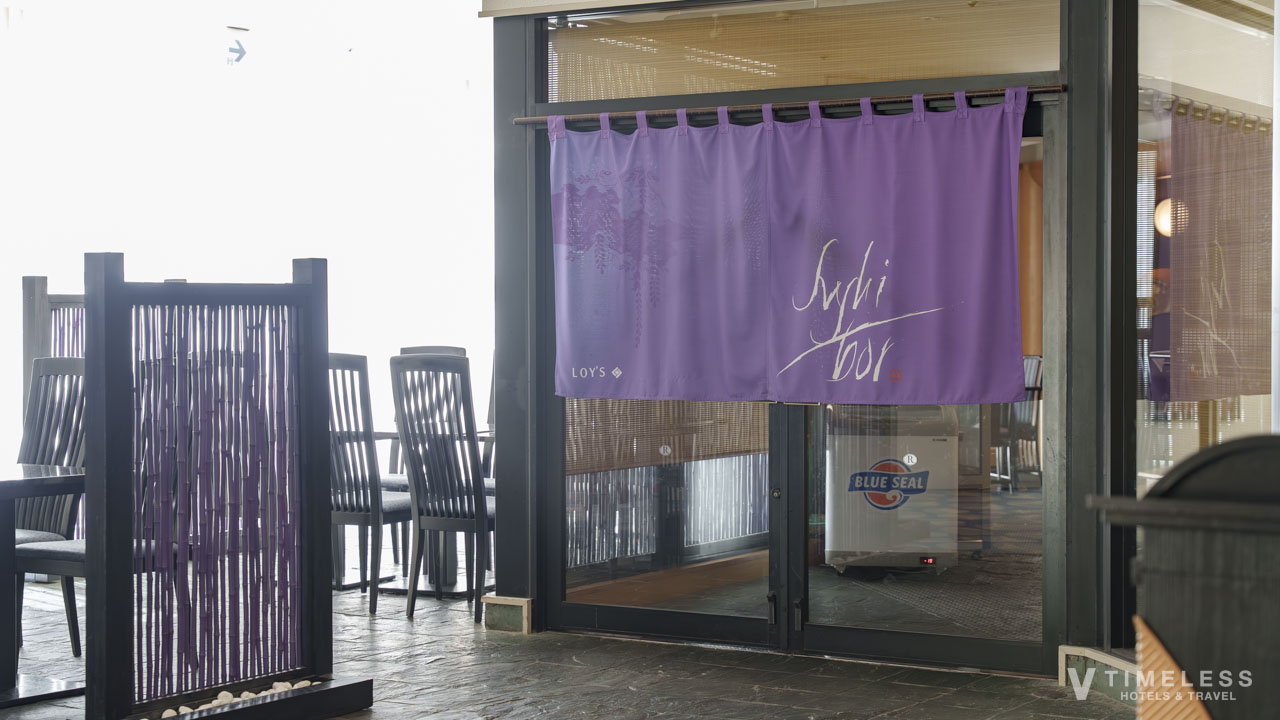 寿司をビュッフェで楽しむ「ロイズ」