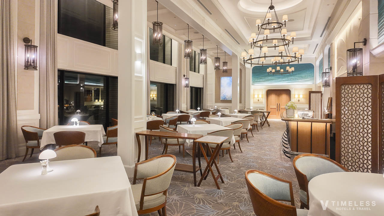 ハレクラニ沖縄 レストラン「SHIROUX（シルー）」