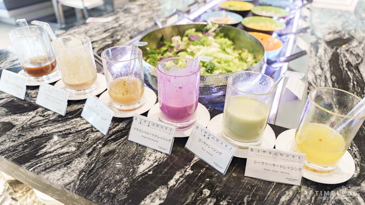 セイルフィッシュカフェ朝食ビュッフェの多彩なドレッシングコーナー