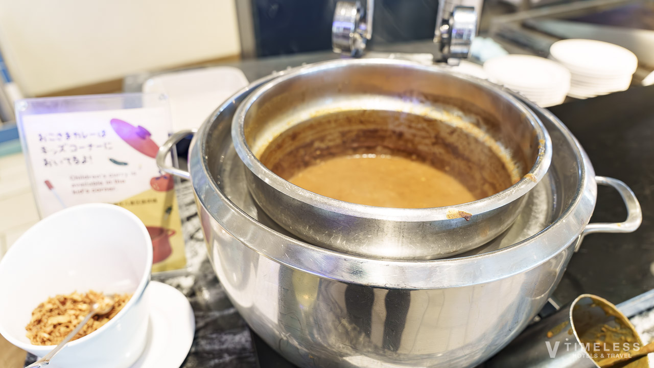 セイルフィッシュカフェ朝食ビュッフェのホテルメイドのカレー