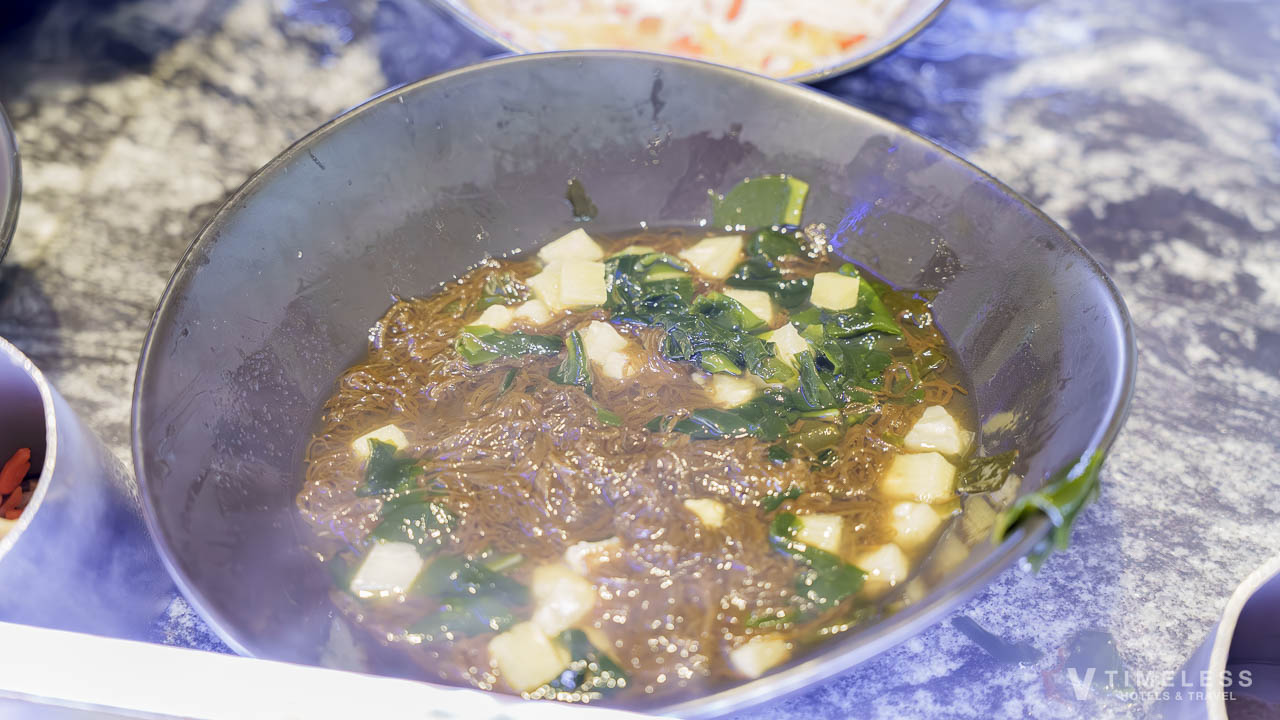 セイルフィッシュカフェ朝食ビュッフェのもずく酢