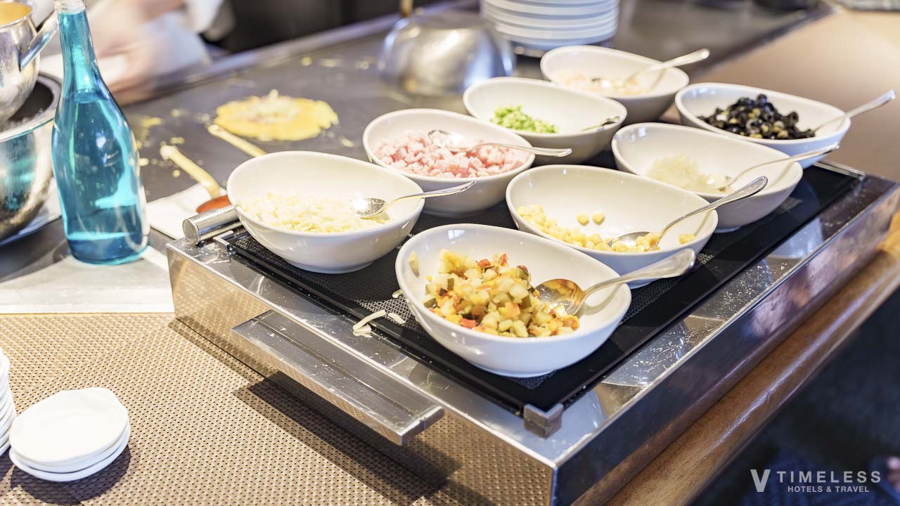 ルネッサンスリゾートオキナワのフォーシーズンの朝食ライブキッチンコーナー