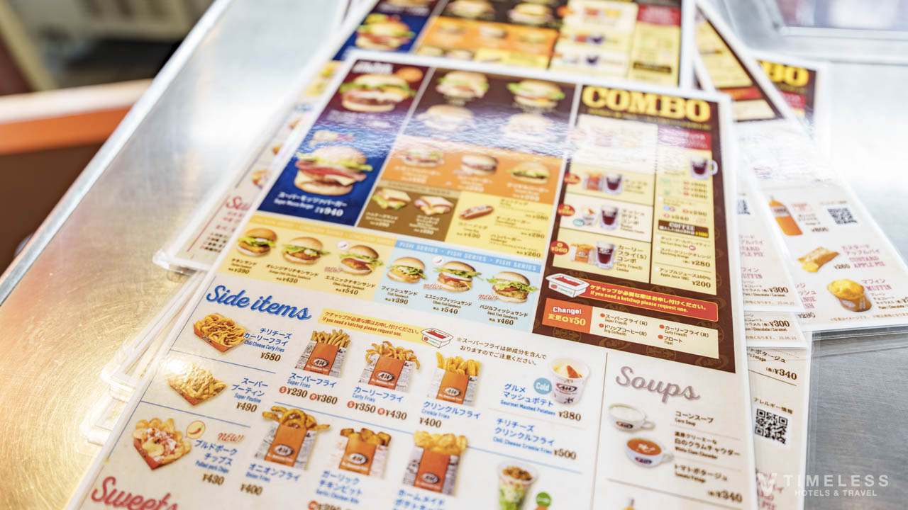 A&W沖縄牧港店のメニュー表｜ハンバーガーとサイドメニュー一覧