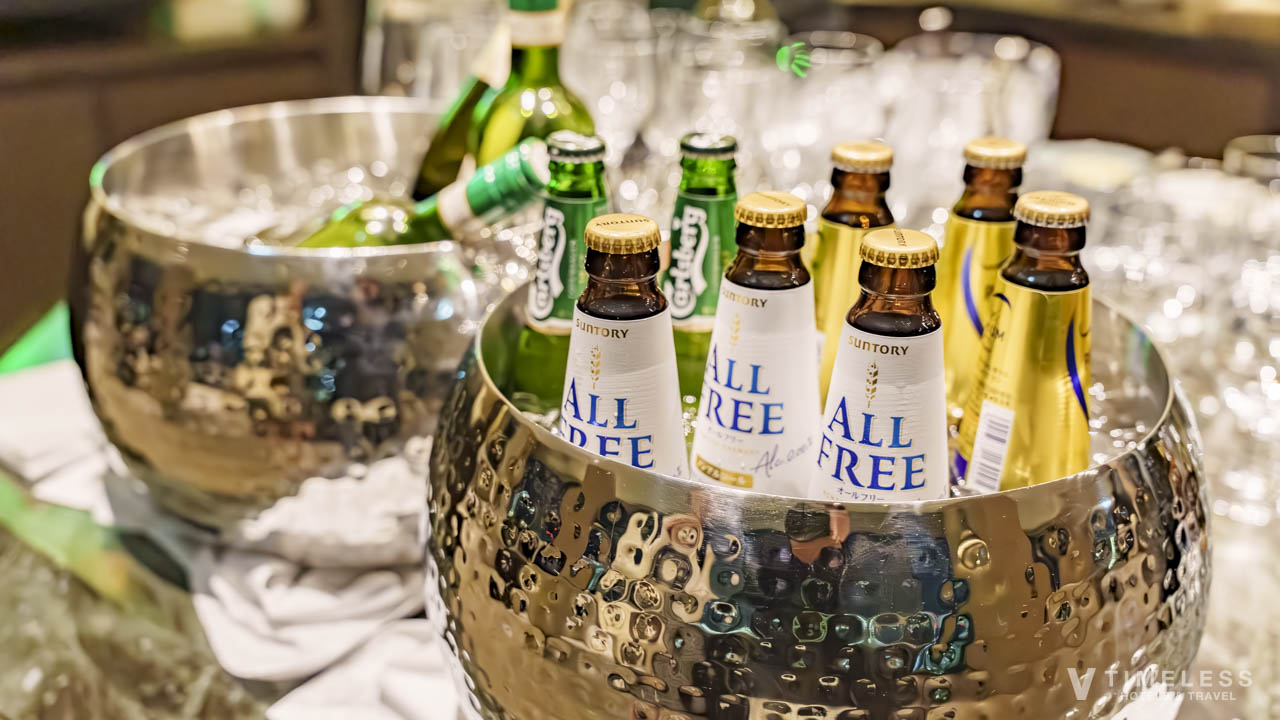 JWマリオット・ホテル東京のエグゼクティブラウンジ｜ワインやスピリッツが揃うドリンクカウンター