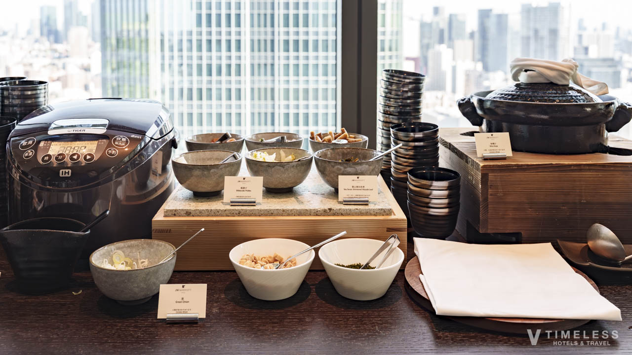 JWマリオット・ホテル東京のラウンジ朝食｜炊き立てご飯と和惣菜が揃う和食コーナー