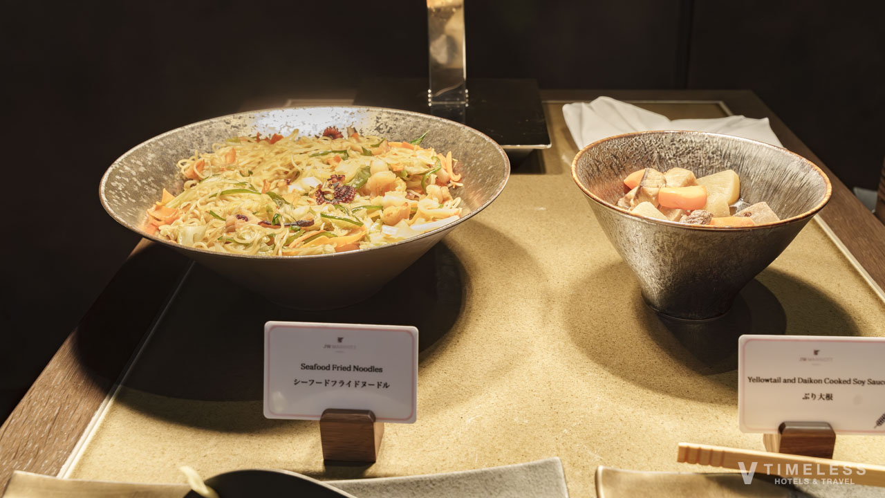 優しい味付けの煮物と和のおかず｜JWマリオット・ホテル東京の朝食