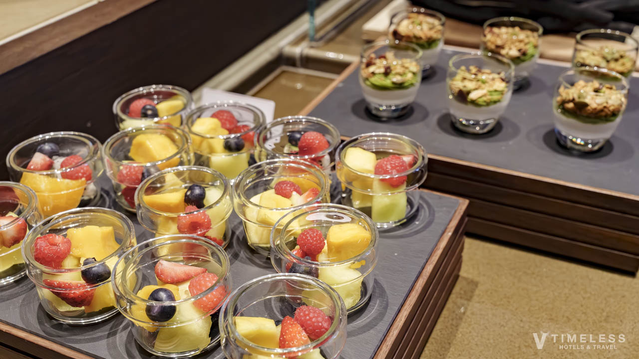 JWマリオット・ホテル東京 朝食のフルーツカップ｜彩り豊かなカットフルーツ