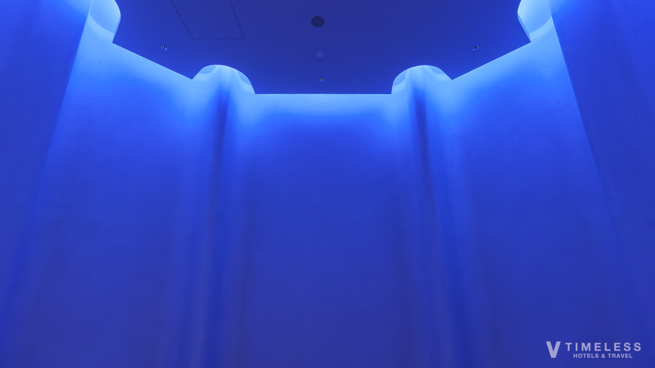 「Serene Space（セリーンスペース）」に広がる水を思わせるブルーの空間演出