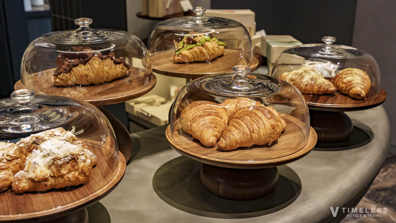 ル・クレスの美しいベーカリーディスプレイ