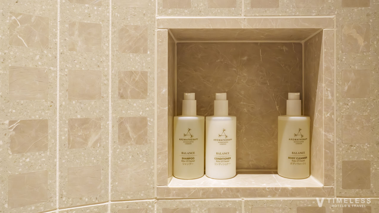JWマリオット・ホテル東京 部屋のバスアメニティ｜アロマセラピーアソシエイツのシャンプーとボディケア