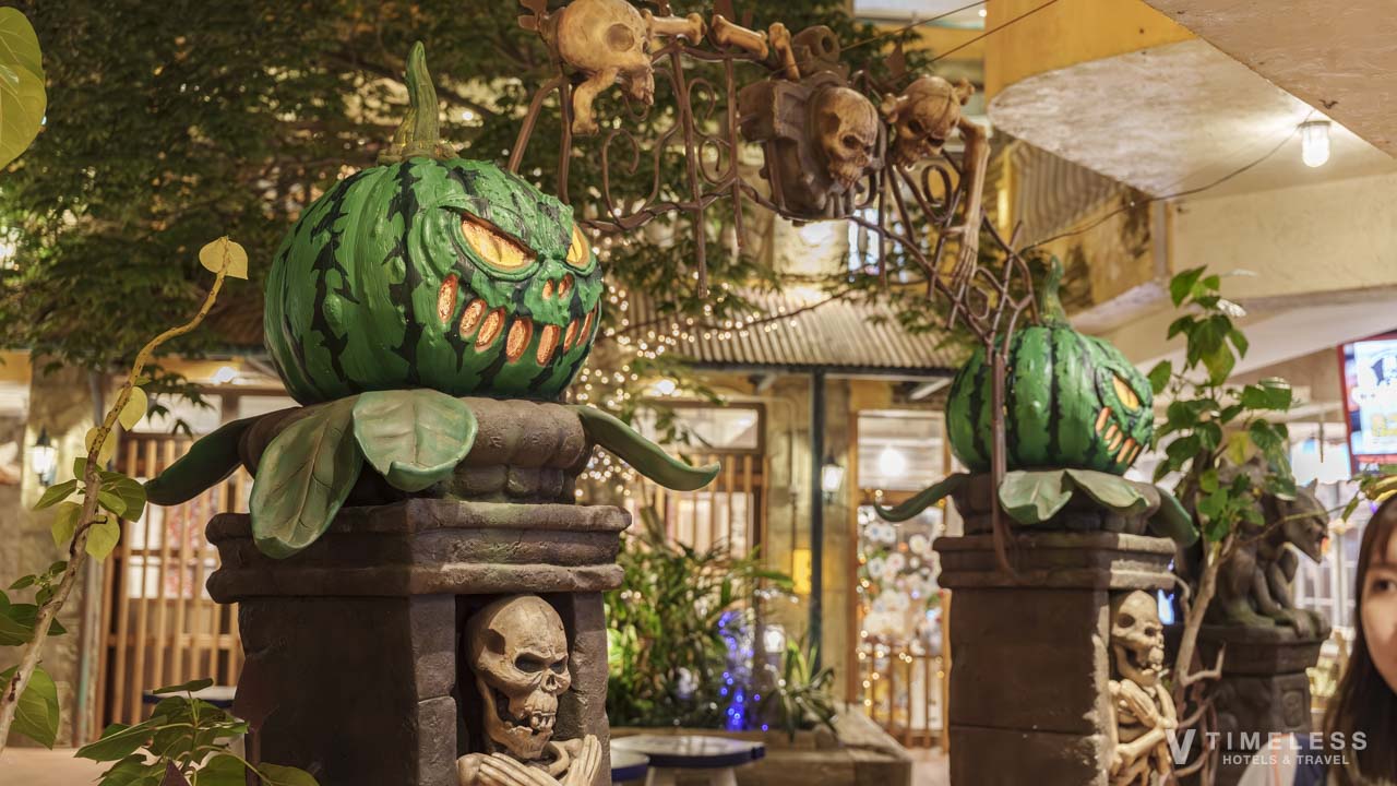 夜のアメリカンビレッジで楽しむハロウィン｜写真映えする沖縄の季節イベント