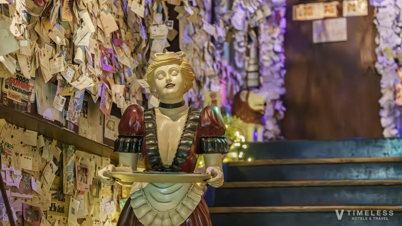 恩納村 jamの店内オブジェ|ステーキハウス ジャム 恩納村の遊び心ある内装デザイン