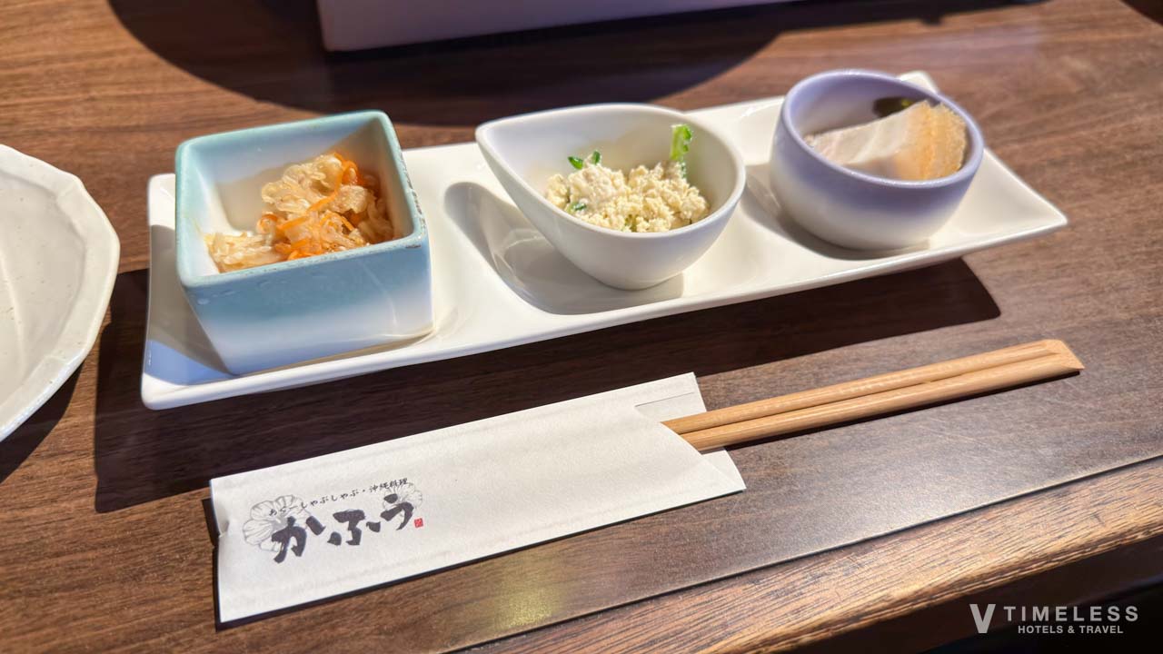 しゃぶしゃぶ前に楽しむ沖縄小鉢3種お通し｜ラフテーやミミガー