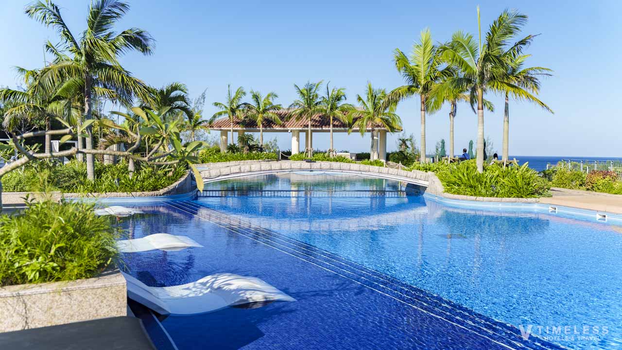 オリエンタルホテル沖縄リゾート&スパのガーデンプール