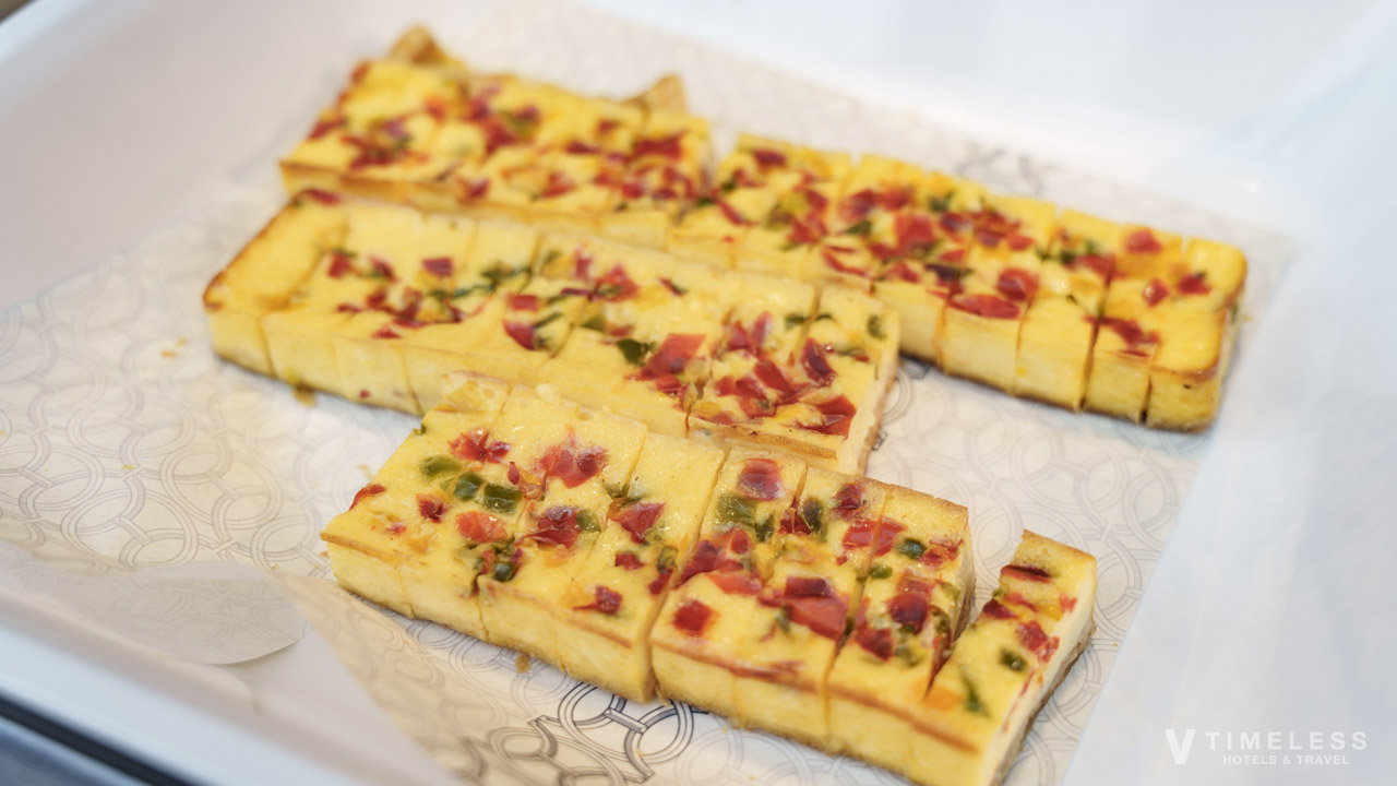 クラブラウンジのアフタヌーンティーで楽しめるセイボリー｜キッシュ