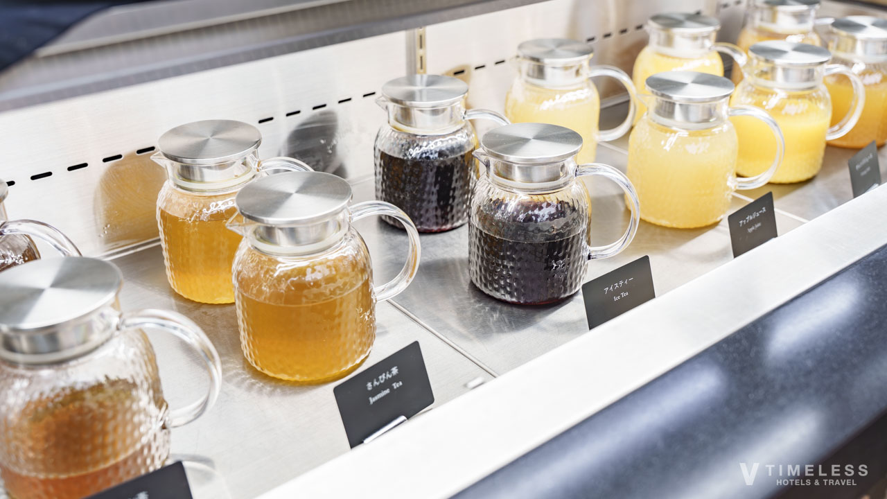 オリエンタルホテル沖縄クラブラウンジのティータイム｜アイスティーとフルーツジュース