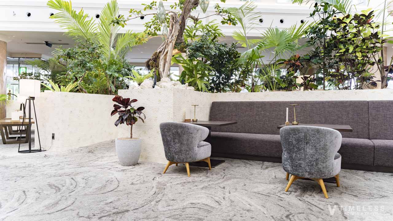 カップルや夫婦で利用しやすいオリエンタルホテル沖縄リゾート&スパのクラブラウンジの席配置