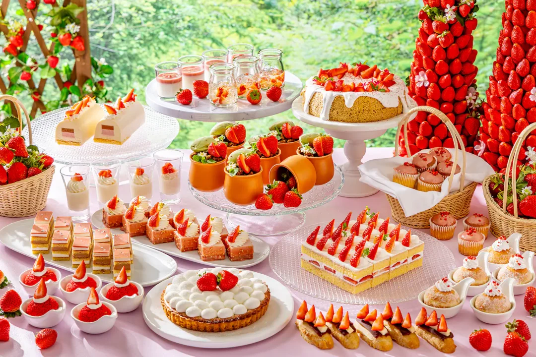 ヒルトン小田原リゾート&スパ ロビーラウンジ|ストロベリースイーツビュッフェ