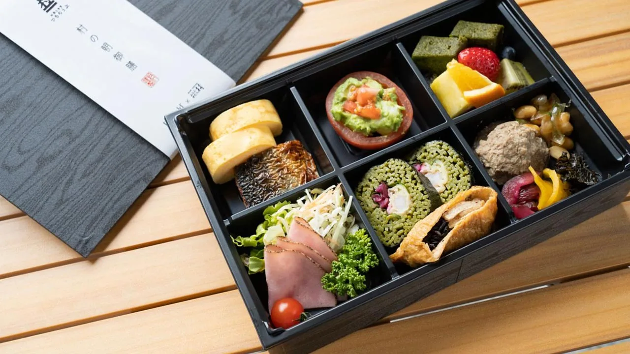 地元の恵みがぎゅっと詰まった、色鮮やかで心ときめく朝食ボックス。フェアフィールド・バイ・マリオット・京都みなみやましろで味わう、心と体に優しいご褒美モーニング。