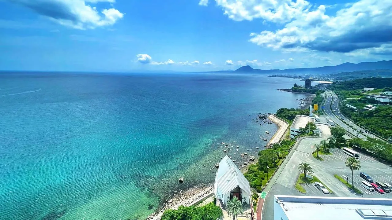 どこまでも続く青い海と空の絶景に心癒されるグランドメルキュール別府湾リゾート&スパのオーシャンビュー
