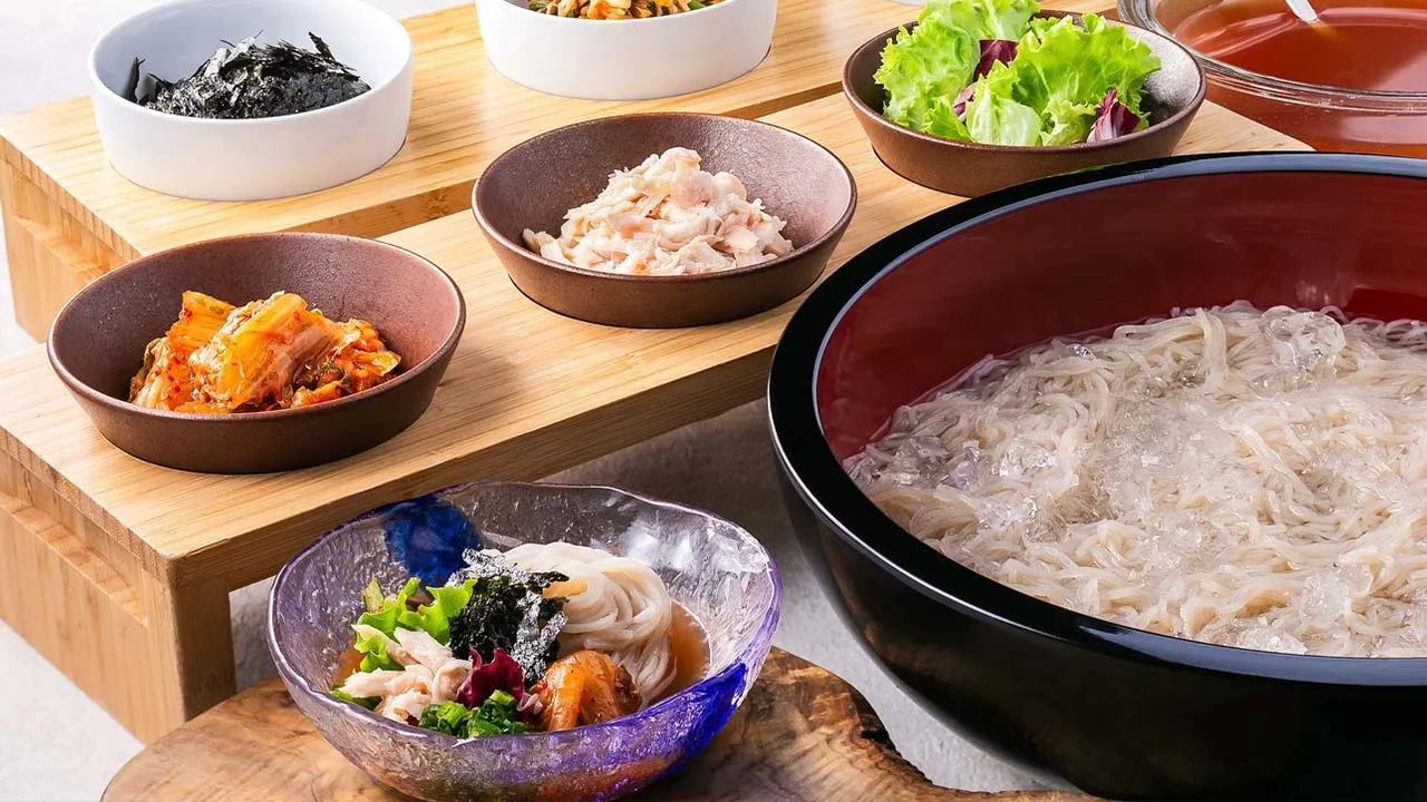 グランドメルキュール別府湾リゾート&スパで味わう彩り豊かなトッピングが嬉しいさっぱりとした冷麺