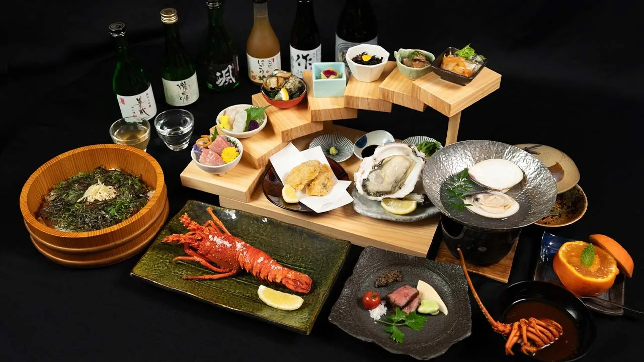 伊勢海老をはじめとする新鮮な海の幸と美味しいお酒を心ゆくまで堪能するグランドメルキュール伊勢志摩リゾート&スパのご褒美ディナー