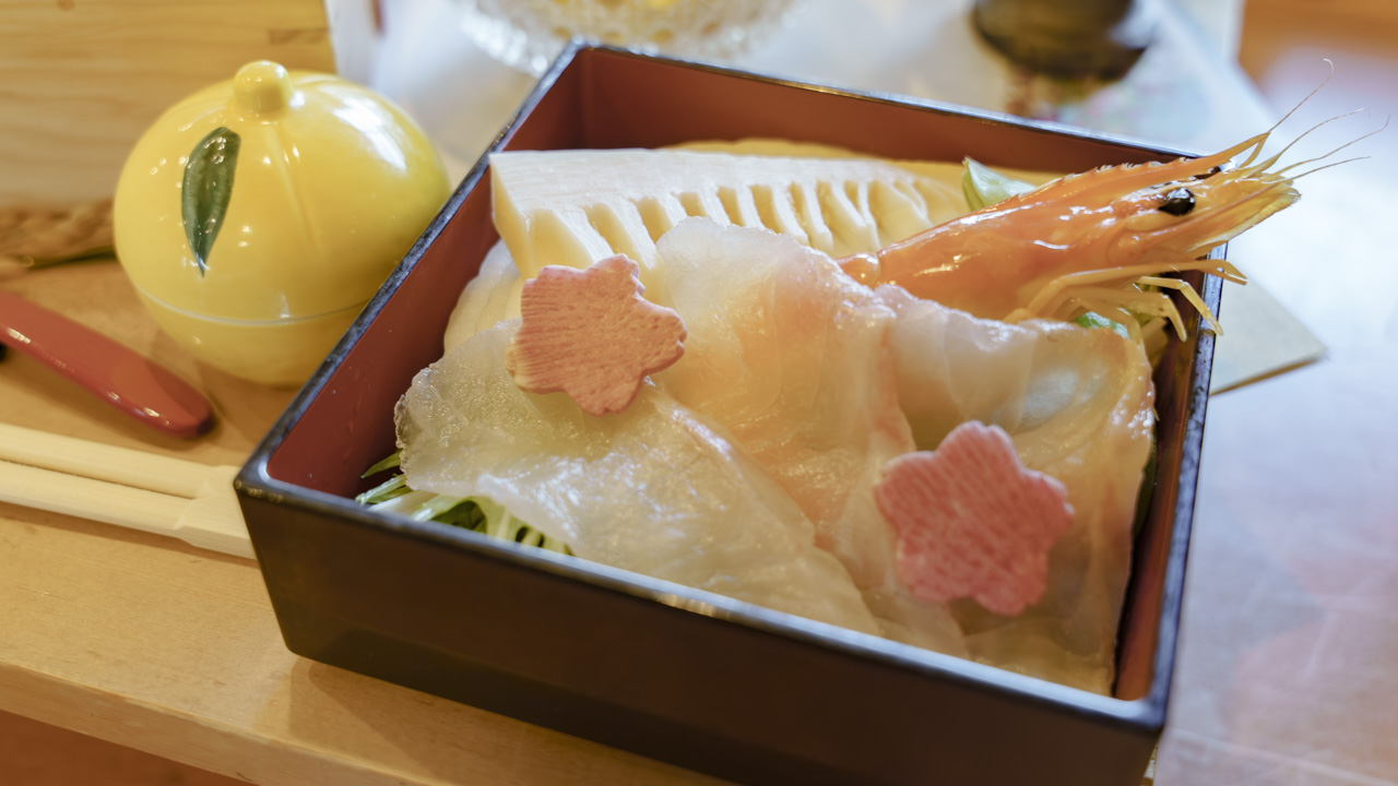 京丼五種食べ比べ膳の五穀豊穣の玉手箱〈春〉(五木茶屋 清水店)