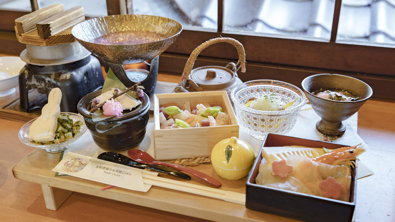 五木茶屋 清水店の京丼五種食べ比べ膳の御膳全体