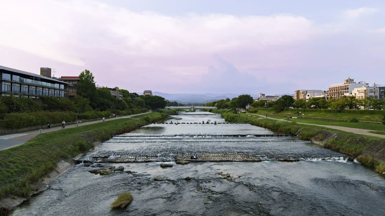 二条大橋から上流を望む夕暮れの鴨川